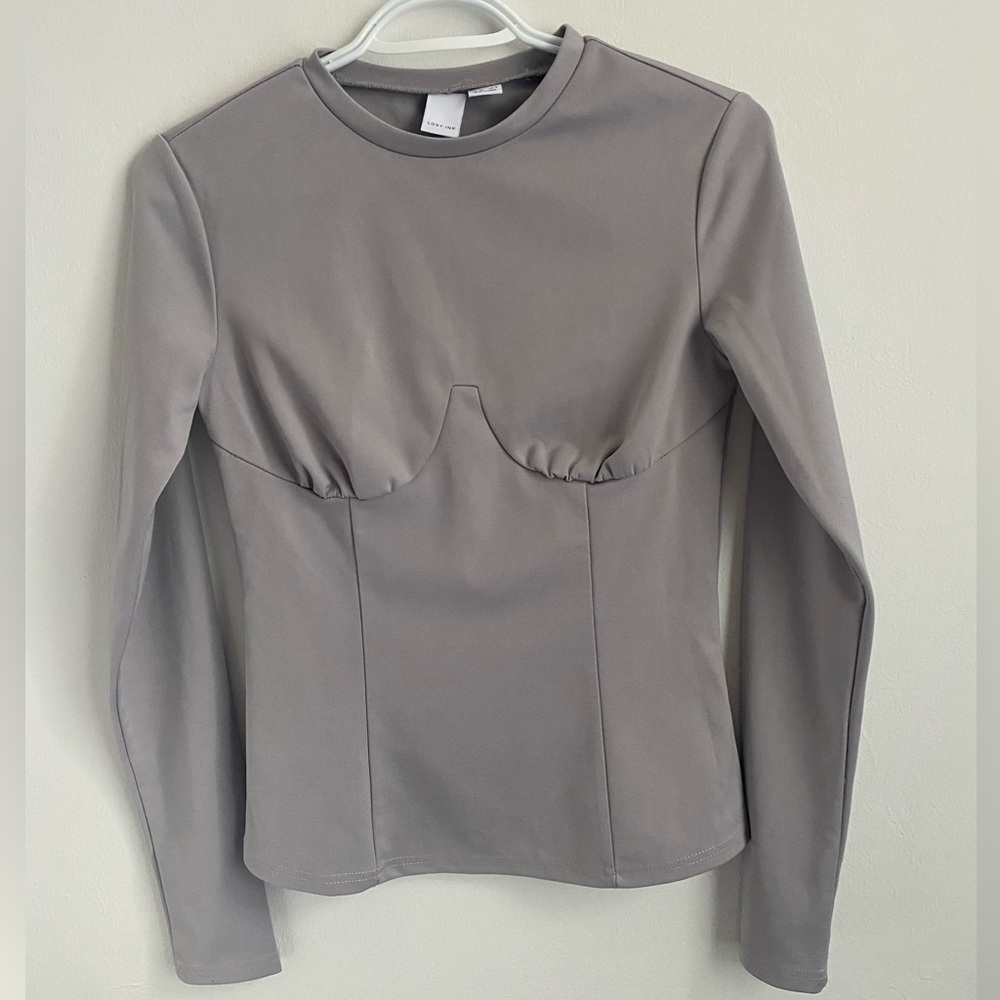Long Sleeve Top in Gray